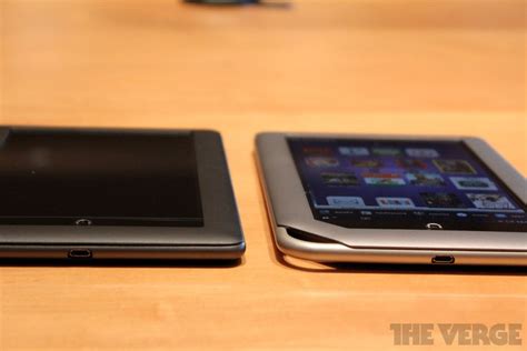 Nook Tablet Vs Kindle Fire Vs Nook Color Vs Ipad 2 Comparison The Verge