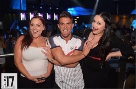 unit 17 club posted photo of geordie shore d gary beadle grabbing