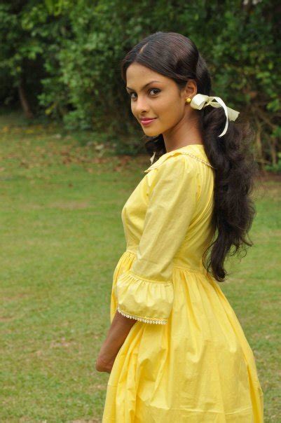 srilankan hot actress shalini tharaka hots