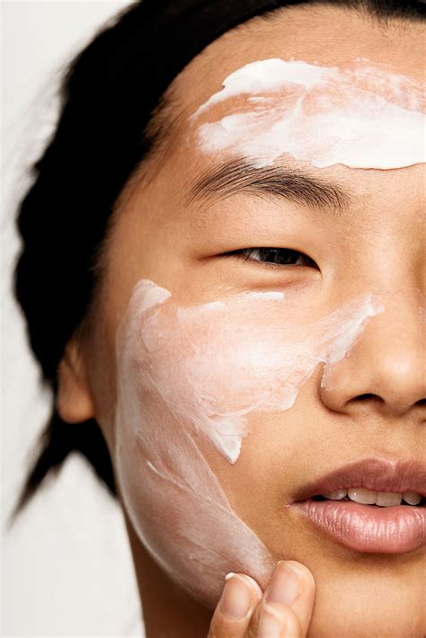 The 7 Best Drugstore Facial Moisturizers Of 2019