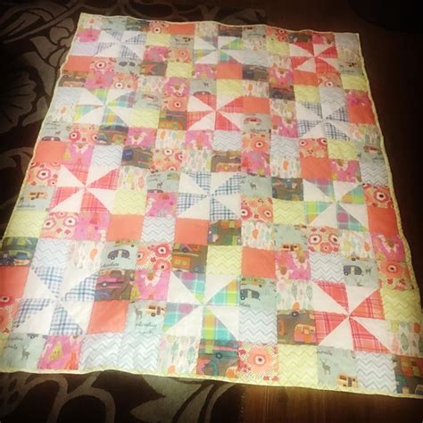 cute pinwheel flannel quilt  campfires  cuddling quilts