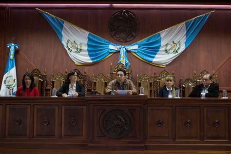 nueva crisis sacude a guatemala tras expulsión del comisionado