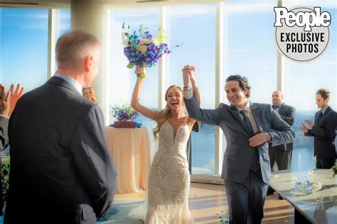 Fox News Kat Timpf Marries Cameron Friscia It S The Best Feeling In