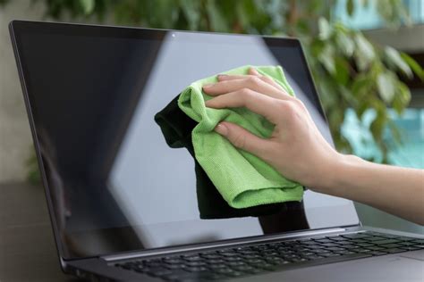 safely clean  computer screen computer  services