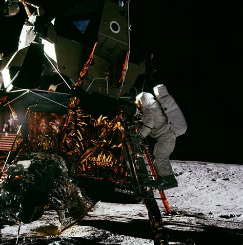 apollo   surveyor  lunar reconnaissance orbiter camera