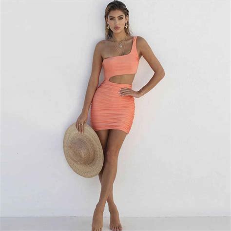 2019 solid sexy pleated slim fit dress fashion woman vestido one