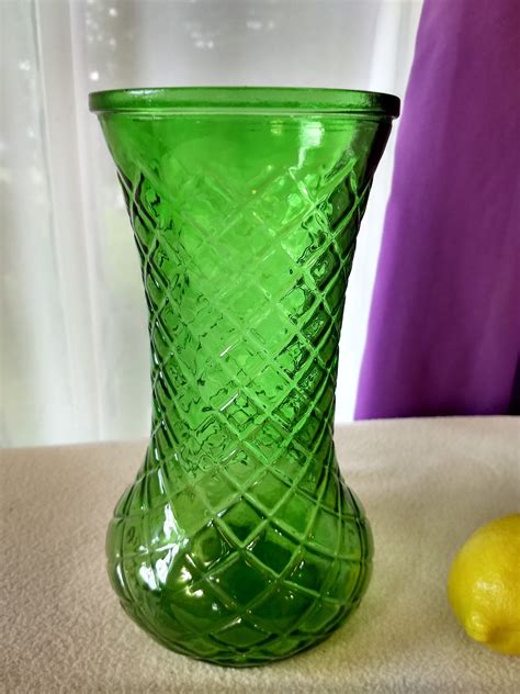 Hoosier Clear Emerald Green Glass Flower Vase 4086 Cris Cross Diamond