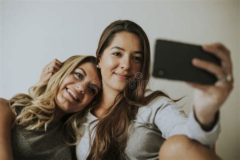 Teen Lesbian Selfie – Telegraph