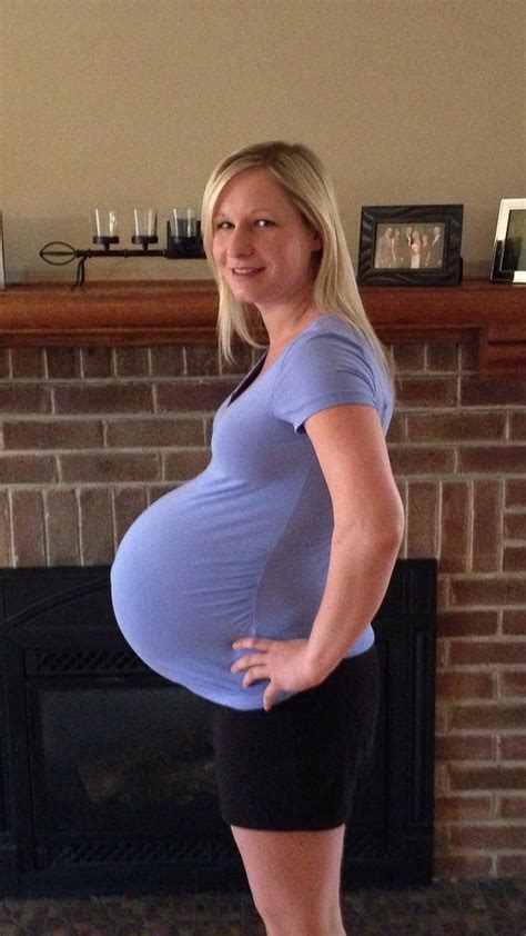 36 Weeks Pregnant With Twins – The Maternity Gallery