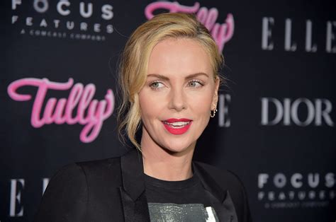 did charlize theron leak the mindhunter season 2 release