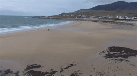 Irish Beach Reappears Within A Few Days After Disappearing 33 Years Ago