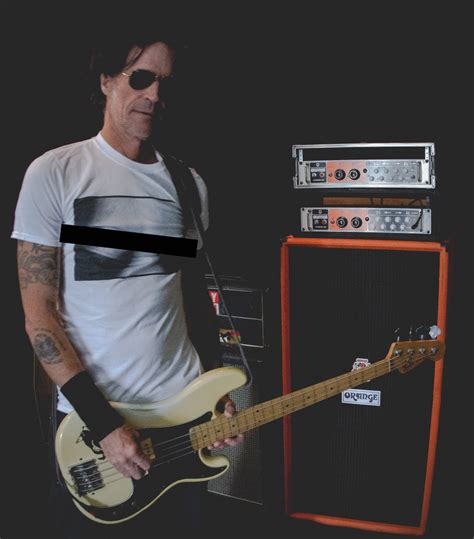 Jay Bentley Of Bad Religion Me First And The Gimme Gimmes – Orange Amps