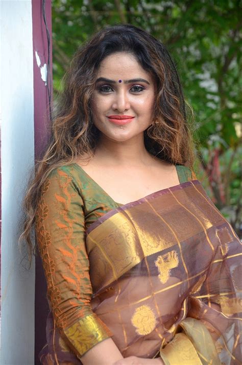 sony charishta at silk and cotton expo south indian actress