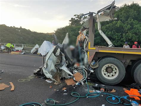 update death toll rises     horror crash highway mail