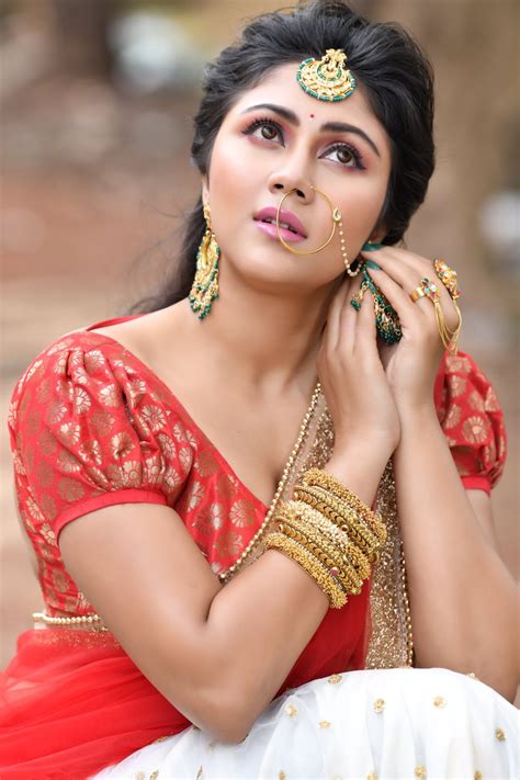 meghali hot   red  saree hollywood tollywood bollywood tamil malayalam actress