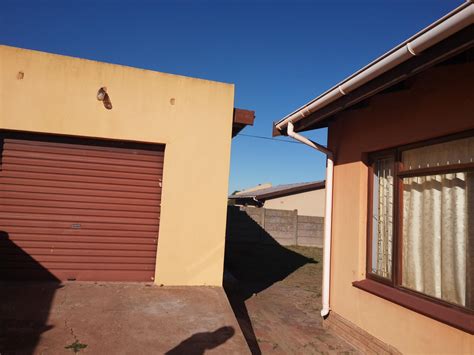 property  rent  vredenburg remax  southern africa