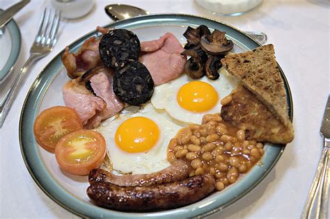 english breakfast  substantial start   day