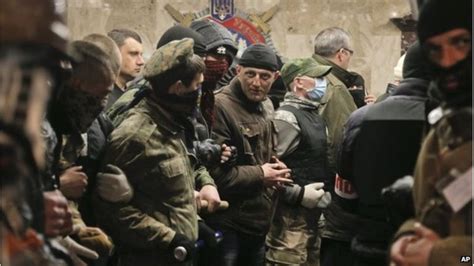 ukraine crisis casualties in sloviansk gun battles bbc news