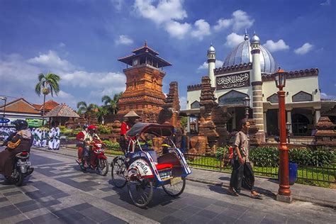 daerah berjuluk kota santri  indonesia cocok  wisata religi