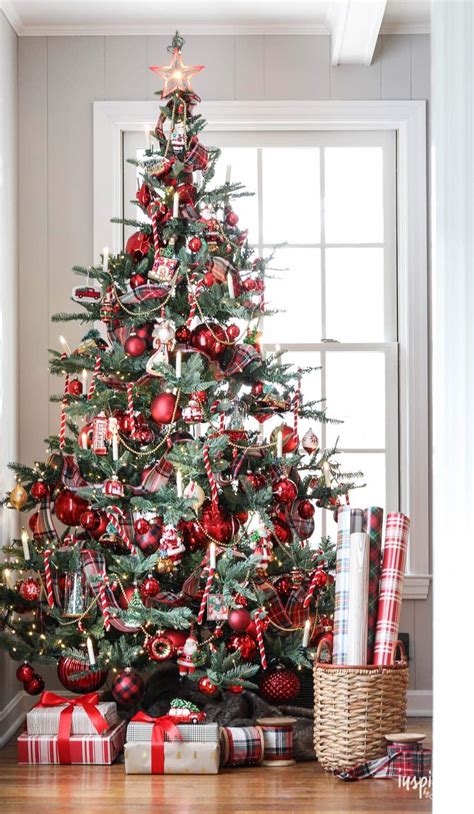 beautiful  festive christmas tree decorating ideas