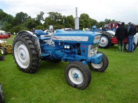 ford tractors tractor construction plant wiki  classic vehicle  machinery wiki