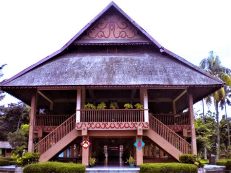 mengenal rumah adat walewangko rumah besar suku minahasa indonesia traveler