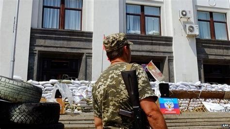 ukraine crisis lithuania envoy killed in luhansk bbc news