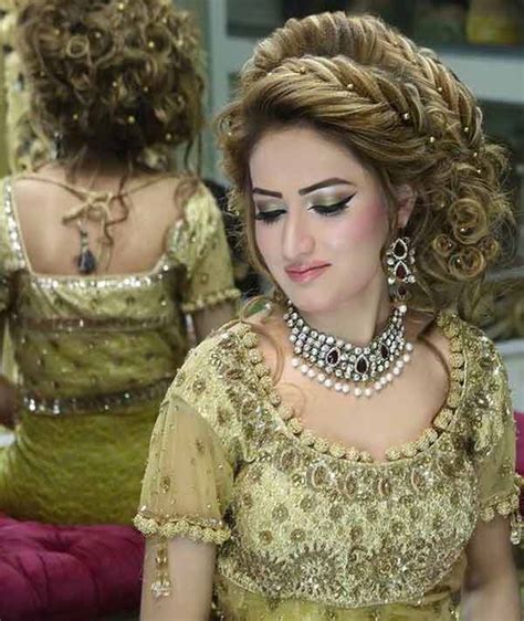 Pakistani Mehndi Hairstyles For Bridals In 2024 2025 Fashioneven