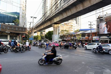 insiders guide  thonglor bangkoks trendy neighborhood