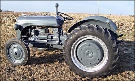 dons tractor repair restorations  ford tractor