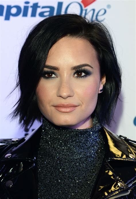 Demi Lovato Hair Demi Lovato Haircut Hairstyle
