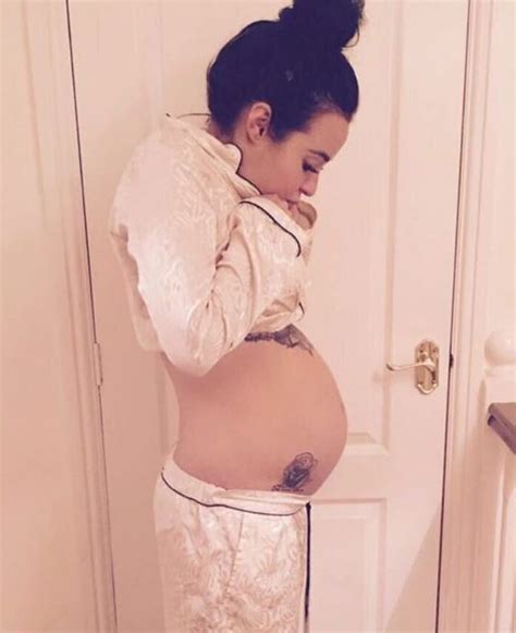 pregnant stephanie davis keen to pose nude while boobs are real and massive