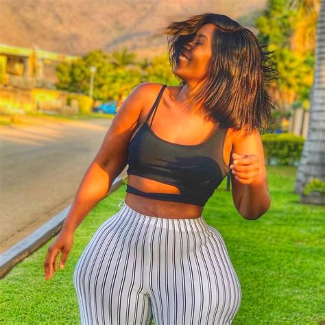 10 pictures of the instagram model who makes moesha look like