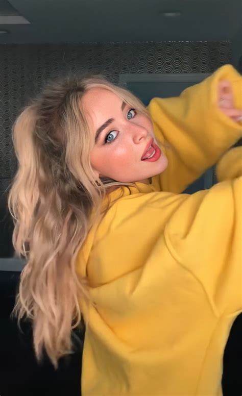 Pin De Valerie Em Sabrina Carpenter Atrizes Citações De