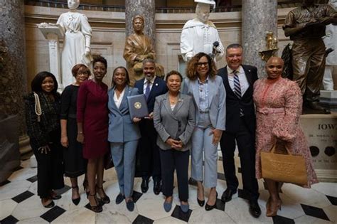 congressional black caucus holds ceremonial swearing in for u s