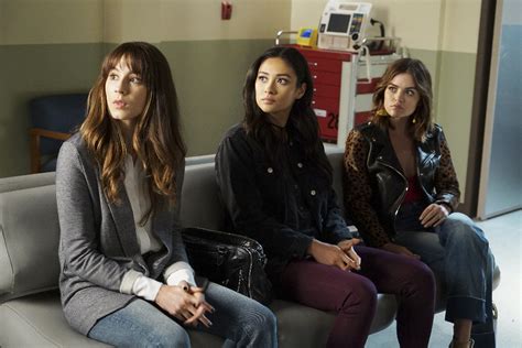 Pretty Little Liars 11 Moments From Hold Your Piece That Made Us