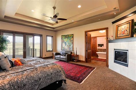 luxury master suite  sitting area fireplace  trayed ceiling plan   luxury