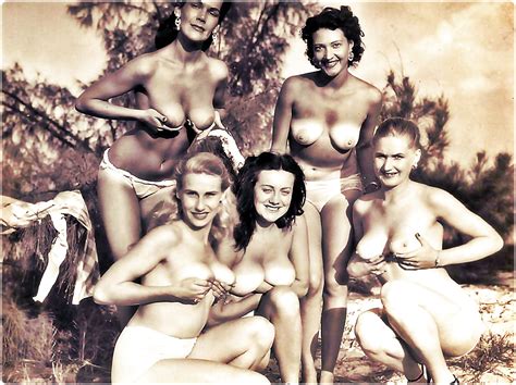 Groups Of Naked Women Vintage Edition Vol 2 25 Pics