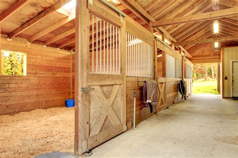 horse barn features   life easier