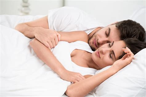 sleeping position shows relationship status longevity live