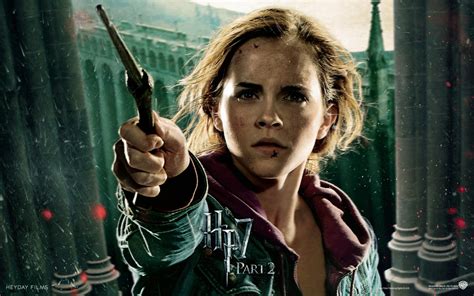 Emma Watson In Harry Potter And The Deathly Hallows Part 2 Wallpapers