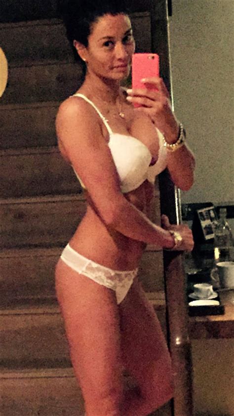 Mel Sykes Nude Private Mirror Selfies And Lingerie Pics — Check Out