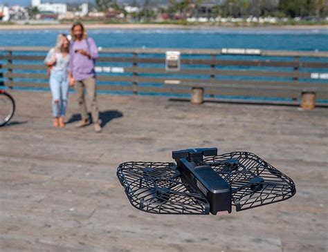 hover foldable drone    lot  werd