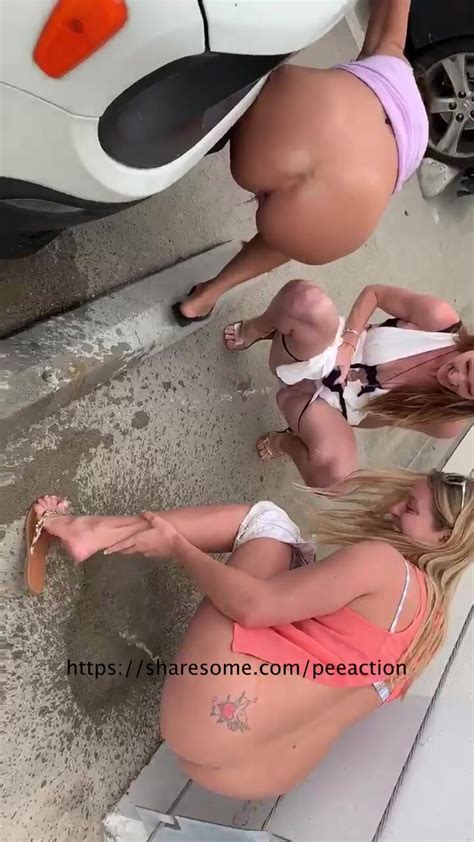 Woman Girl Pee Piss Drunk Party Girls Pissing