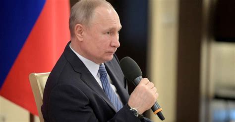 Путин похвалил депутатов Госдумы за работу по борьбе с коронавирусом