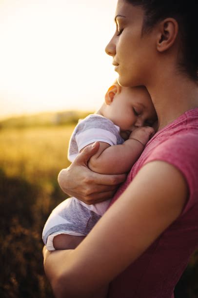 motherhood new mom feelings maternal instinct myth