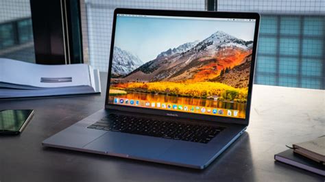 apple improves macbook pro   screen  keyboard   tb storage