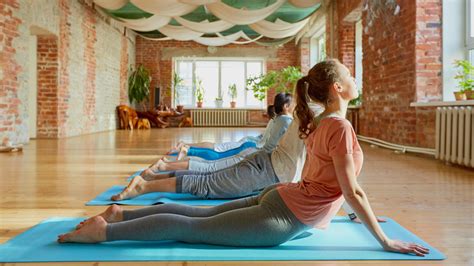 yoga retreats   uk   wellness weekend
