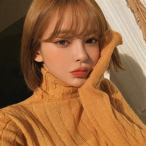 ᴹᴱ ᴱᴬᴿᴬ ♡ Me Eara Korean Ulzzang Girl Instagram Korean Short