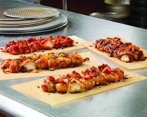 dominos launches fried chicken crust pizzas pizza dominos friedchicken chicken crust pizza